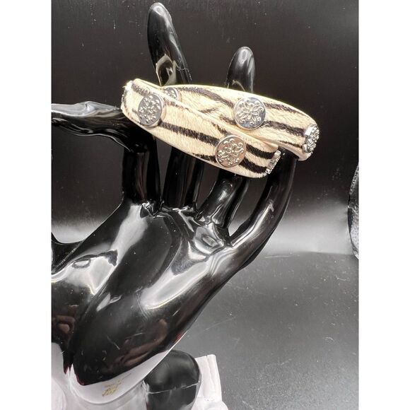 Rustic Cuff Leather Zebra Cuff - Picture 4 of 7